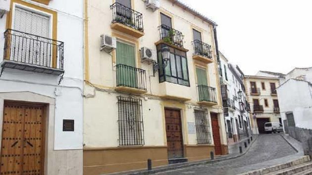 Foto 1 de Venta de piso en calle Amador de Los Ríos de 3 habitaciones y 180 m²