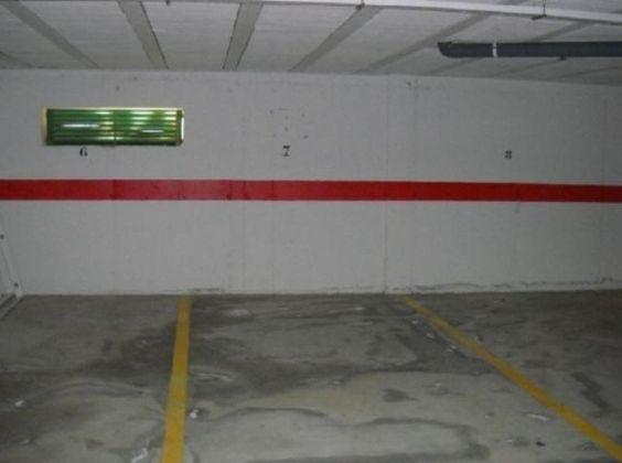 Foto 2 de Garatge en venda a Cabo Pino - Reserva de Marbella de 10 m²