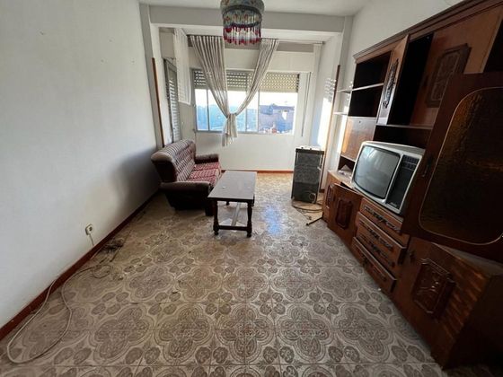 Foto 1 de Pis en venda a calle Santiago Rusiñol de 4 habitacions amb terrassa