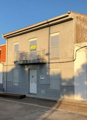 Foto 2 de Casa en venda a avenida De Mérida de 7 habitacions i 268 m²