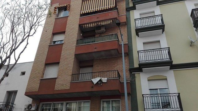 Foto 2 de Venta de piso en calle Hernán Cortés de 5 habitaciones con terraza y balcón