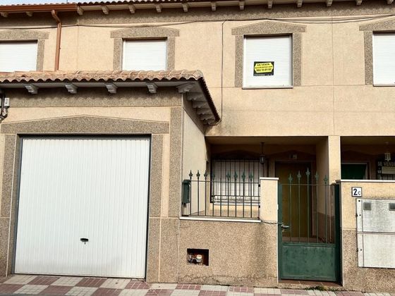 Foto 1 de Venta de casa en calle Córdoba de 3 habitaciones con garaje