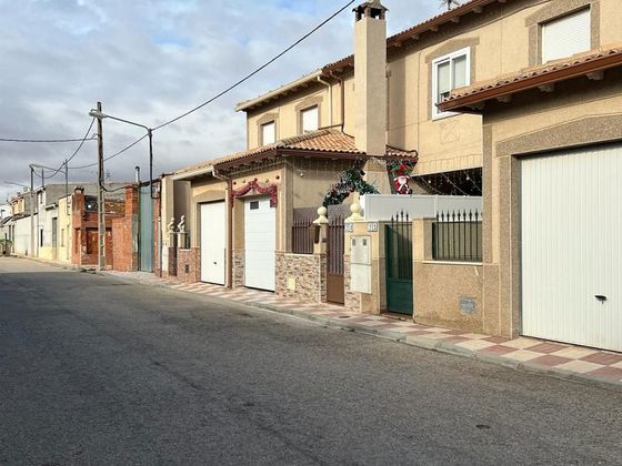 Foto 2 de Casa en venda a calle Córdoba de 3 habitacions amb garatge