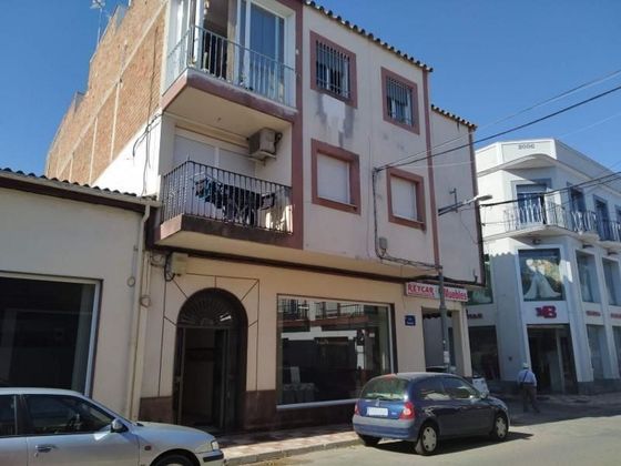Foto 1 de Pis en venda a calle Fuente de 4 habitacions amb terrassa