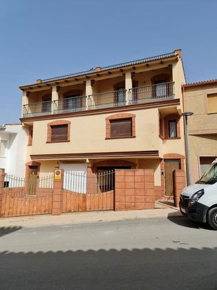 Foto 1 de Casa en venda a calle Camilo José Cela de 3 habitacions i 483 m²