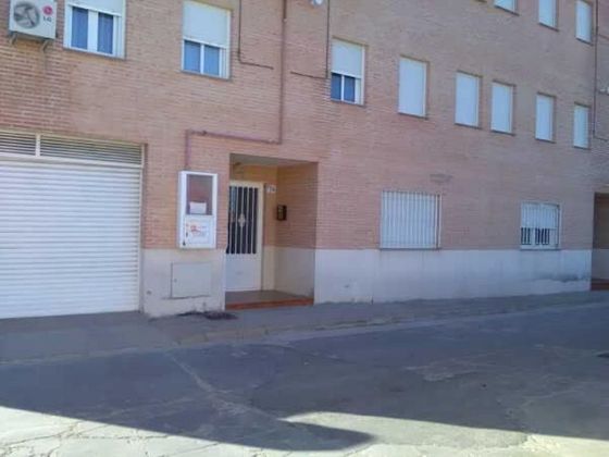 Foto 2 de Pis en venda a calle Egido de 1 habitació amb terrassa i ascensor