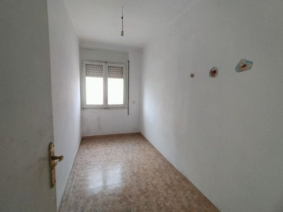 Foto 2 de Venta de piso en calle De Bellmunt de 3 habitaciones y 68 m²