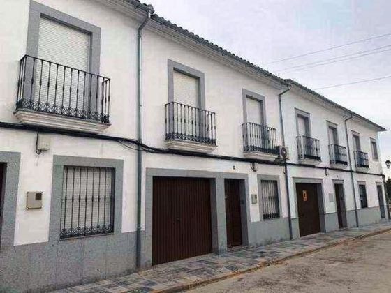 Foto 2 de Casa en venda a calle Poeta Luis Garcia Montero de 5 habitacions amb aire acondicionat