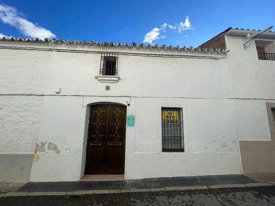 Foto 1 de Casa en venda a calle Castillejos de 2 habitacions amb jardí