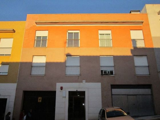 Foto 1 de Pis en venda a calle Treinta y Uno de Octubre de 3 habitacions amb garatge i ascensor