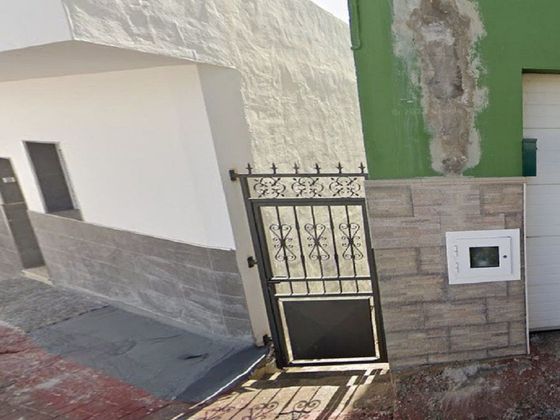 Foto 2 de Venta de piso en calle Fernández Galar de 3 habitaciones y 86 m²