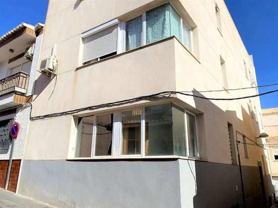 Foto 1 de Piso en venta en calle Clavel de 2 habitaciones con terraza y ascensor
