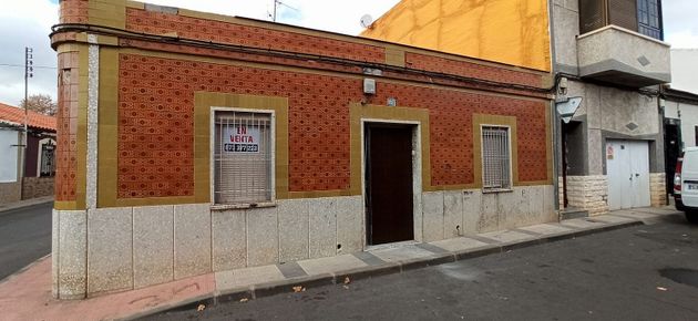 Foto 1 de Casa en venta en calle Santa María de la Cabeza de 3 habitaciones con terraza