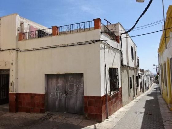 Foto 2 de Casa en venda a calle San Antonio de 3 habitacions amb terrassa