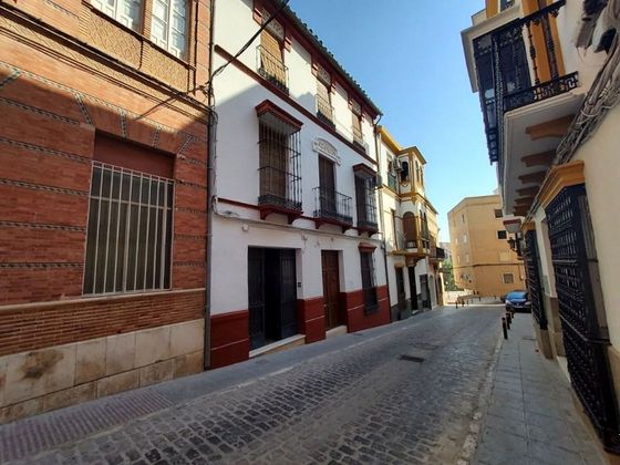 Foto 1 de Casa en venda a calle Antonio Baena de 3 habitacions i 390 m²