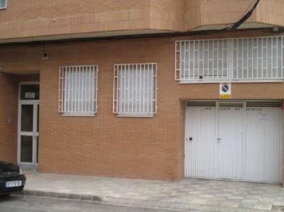 Foto 2 de Garatge en venda a calle Federico García Lorca de 10 m²