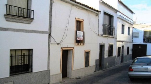 Foto 1 de Venta de casa en calle Portugalejo de 2 habitaciones y 154 m²