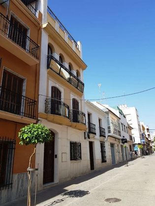 Foto 2 de Venta de casa en calle Manuel Melgar de 5 habitaciones con terraza