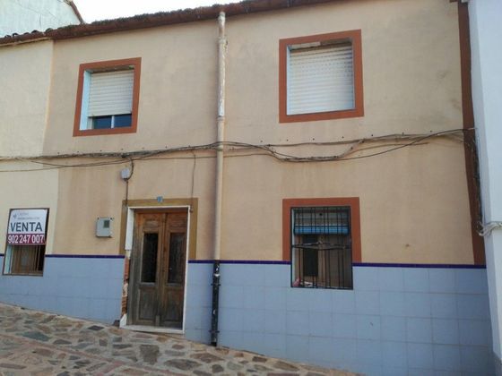 Foto 1 de Casa en venda a calle San Sebastián de 3 habitacions i 134 m²