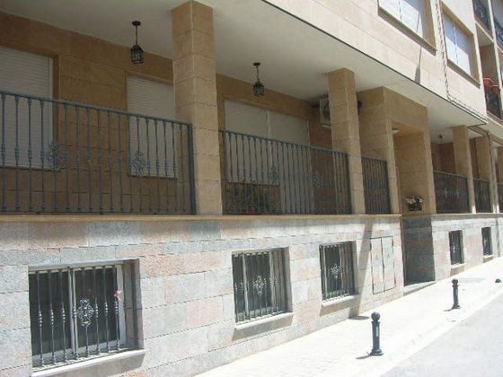 Foto 2 de Pis en venda a calle Juan Ramón Jiménez de 4 habitacions amb garatge i ascensor