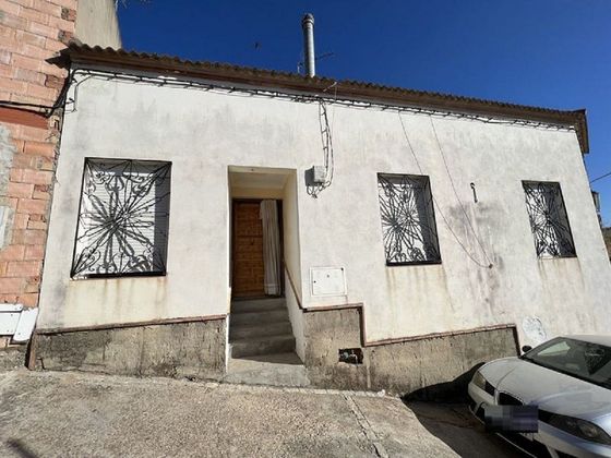 Foto 2 de Casa en venda a calle Zahareta de 3 habitacions i 105 m²