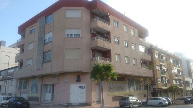 Foto 2 de Piso en venta en avenida Comunitat Valenciana de 3 habitaciones con terraza