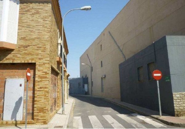 Foto 2 de Garatge en venda a calle José Antonio de la Fuensanta de 271 m²