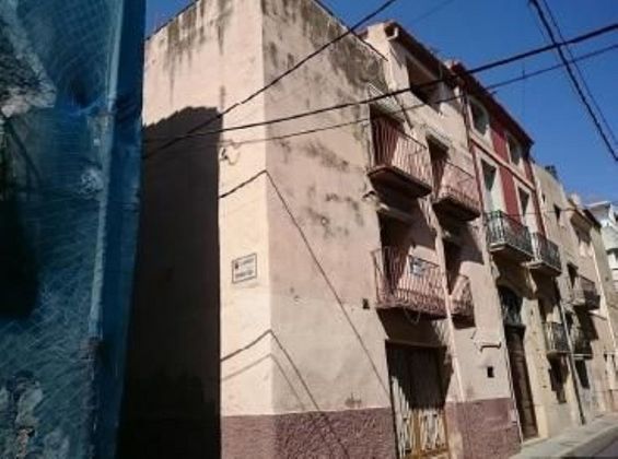 Foto 1 de Venta de casa en calle Sants Màrtirs de 4 habitaciones con terraza