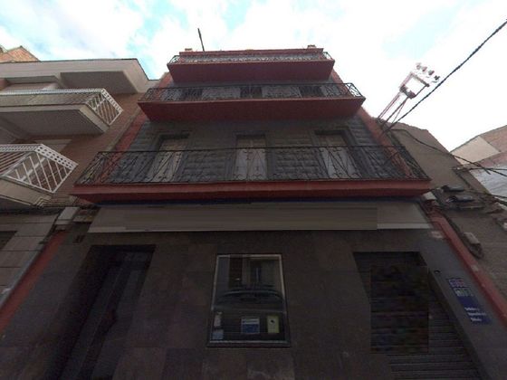 Foto 1 de Venta de piso en calle Del Nord de 2 habitaciones con terraza y balcón