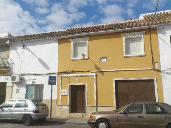Foto 2 de Casa en venda a calle Carmen de 4 habitacions amb garatge