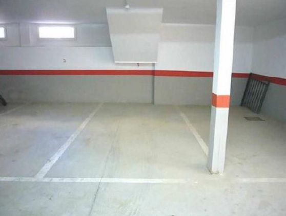 Foto 2 de Garaje en venta en calle San Pedro Alcántara de 11 m²