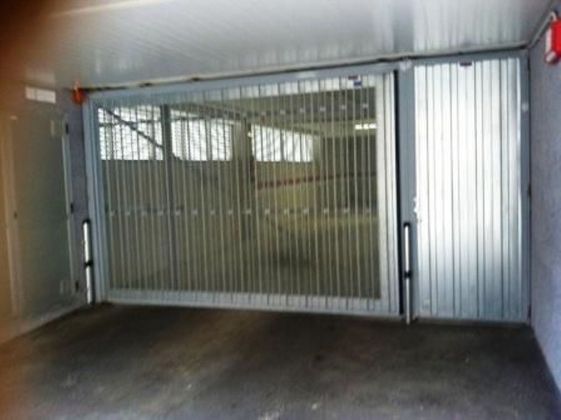 Foto 1 de Garaje en venta en calle Armendigain de 10 m²