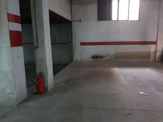 Foto 2 de Garatge en venda a avenida De la Constitución de 420 m²