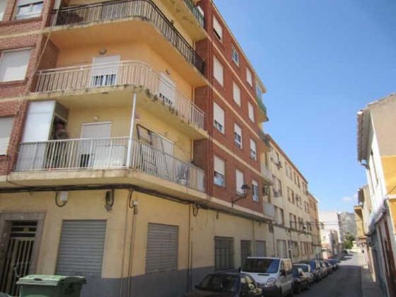 Foto 1 de Venta de piso en calle Rafael Altamira de 4 habitaciones con terraza y balcón