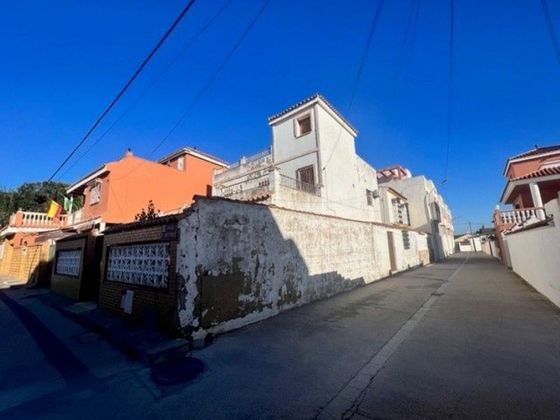 Foto 2 de Casa en venda a calle El Avestruz de 5 habitacions amb garatge
