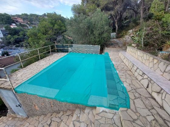 Foto 1 de Venta de casa en calle Picasso de 4 habitaciones con terraza y piscina