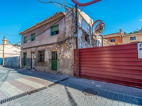 Foto 1 de Casa en venda a calle De Los Santos de 3 habitacions amb terrassa