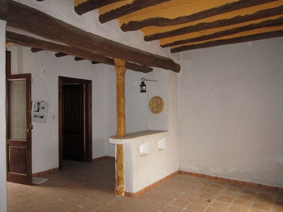 Foto 1 de Casa en venda a calle Del Calvario de 3 habitacions amb garatge i calefacció