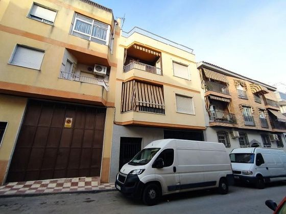 Foto 1 de Venta de piso en calle Pintor Zabaleta de 3 habitaciones y 146 m²