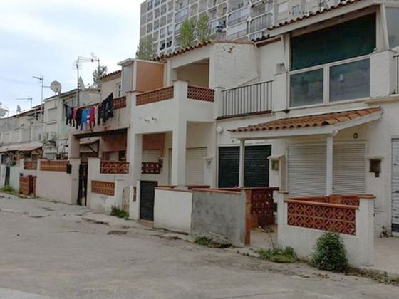 Foto 1 de Venta de piso en calle De la Muga de 1 habitación con terraza