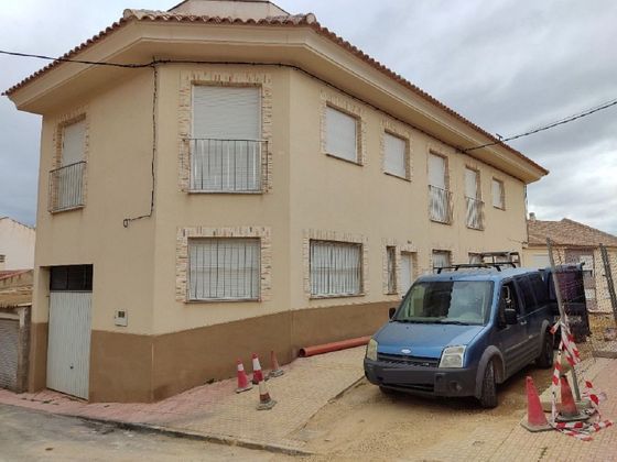 Foto 1 de Casa en venda a calle Río Ebro de 3 habitacions amb garatge