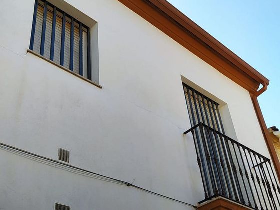 Foto 2 de Piso en venta en calle Betis de 2 habitaciones y 90 m²