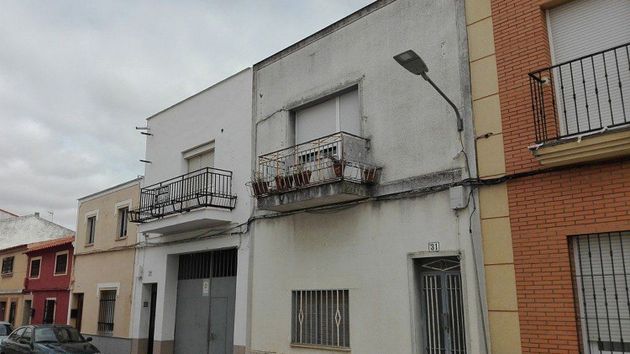 Foto 2 de Edificio en venta en calle Adelardo Covarsí de 252 m²