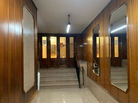 Foto 2 de Venta de piso en calle Bruno Mauricio Zabala Kalea de 2 habitaciones con ascensor
