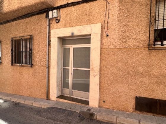 Foto 2 de Venta de piso en calle Saavedra Fajardo de 3 habitaciones con terraza