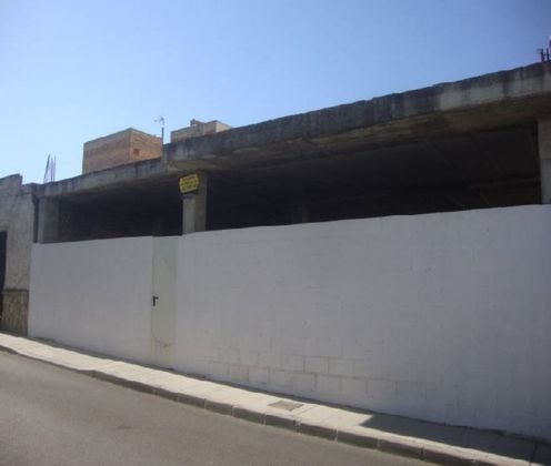 Foto 2 de Venta de casa en calle Guadalquivir de 2 habitaciones y 304 m²