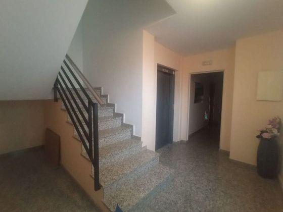 Foto 2 de Venta de piso en calle Socrates de 3 habitaciones con terraza y ascensor