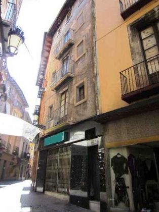 Foto 2 de Pis en venda a calle De la Ciutat de 1 habitació i 133 m²