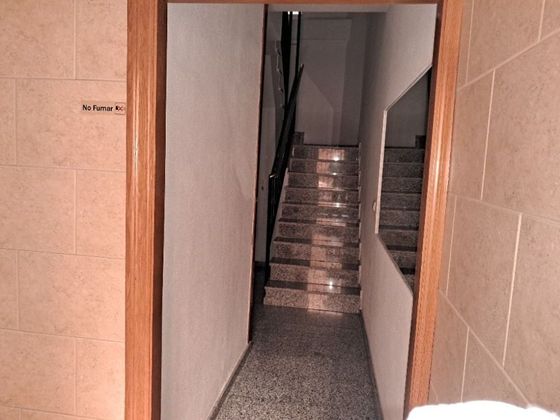 Foto 2 de Piso en venta en calle Dels Magros de 2 habitaciones con ascensor