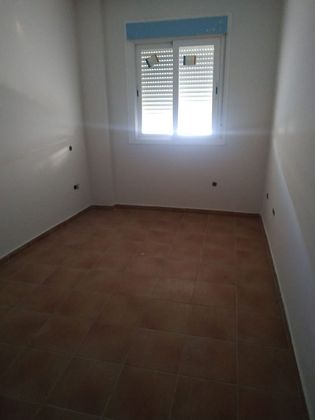 Foto 2 de Venta de piso en calle De la Soledad de 3 habitaciones con terraza